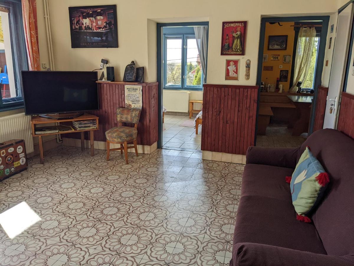 Szilvásvárad Guest House Magyar Route 66 מראה חיצוני תמונה