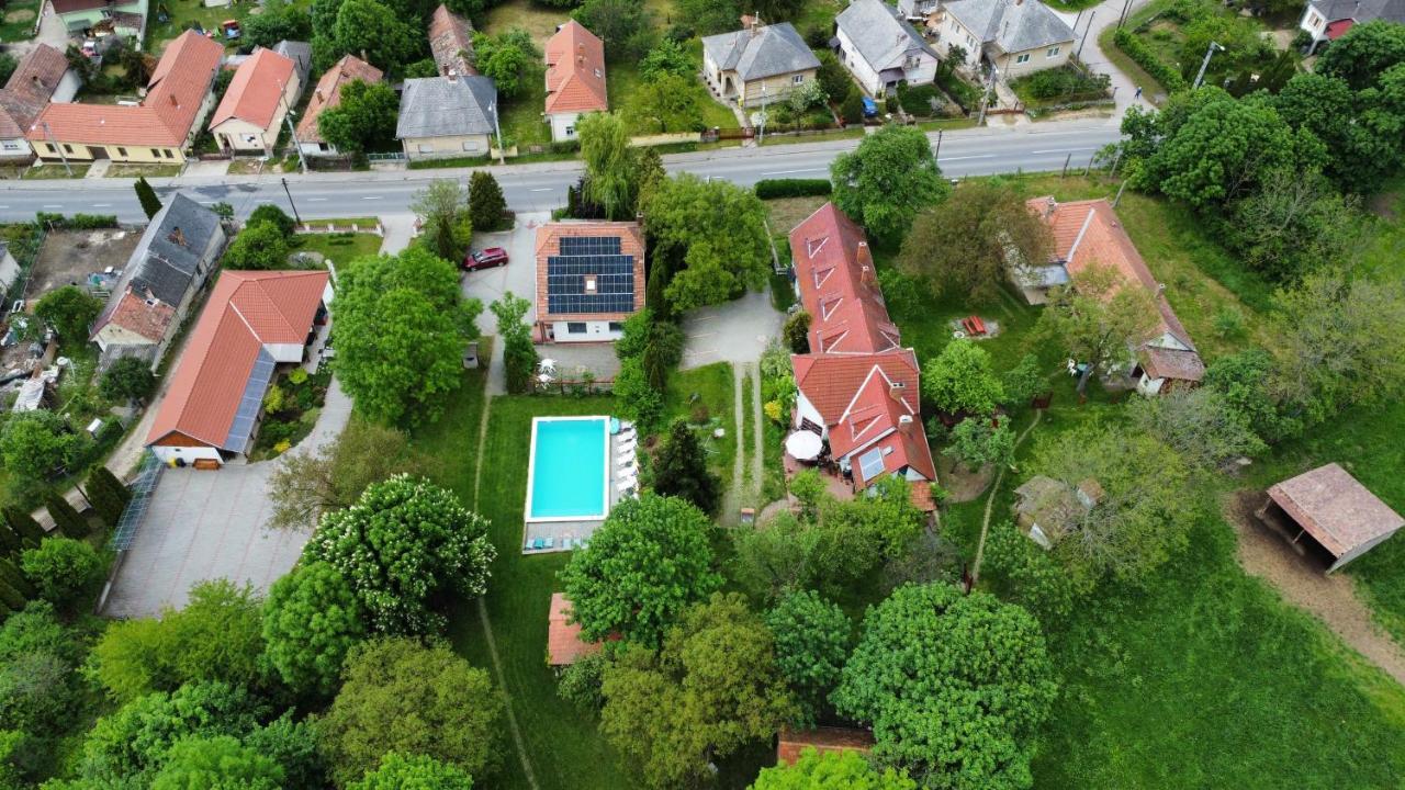 Szilvásvárad Guest House Magyar Route 66 מראה חיצוני תמונה