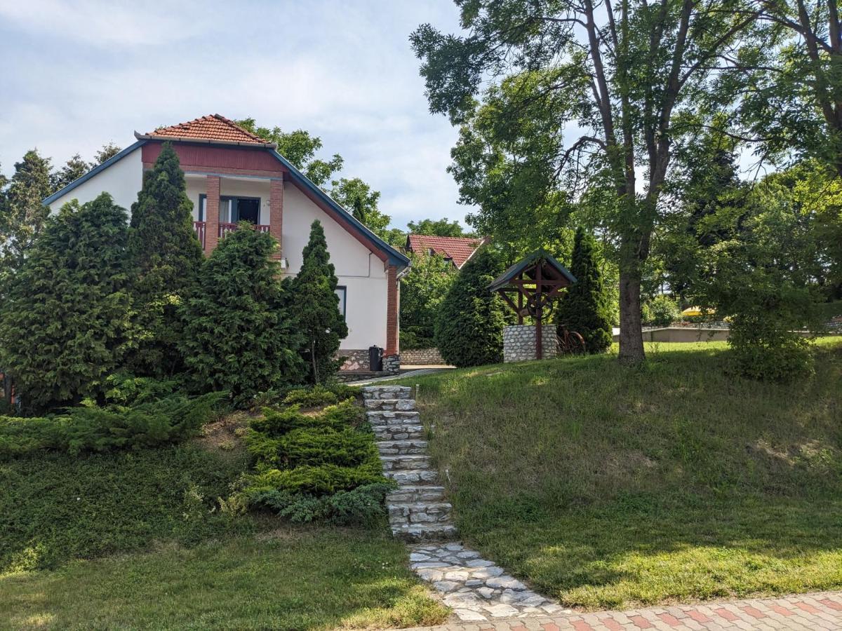 Szilvásvárad Guest House Magyar Route 66 מראה חיצוני תמונה