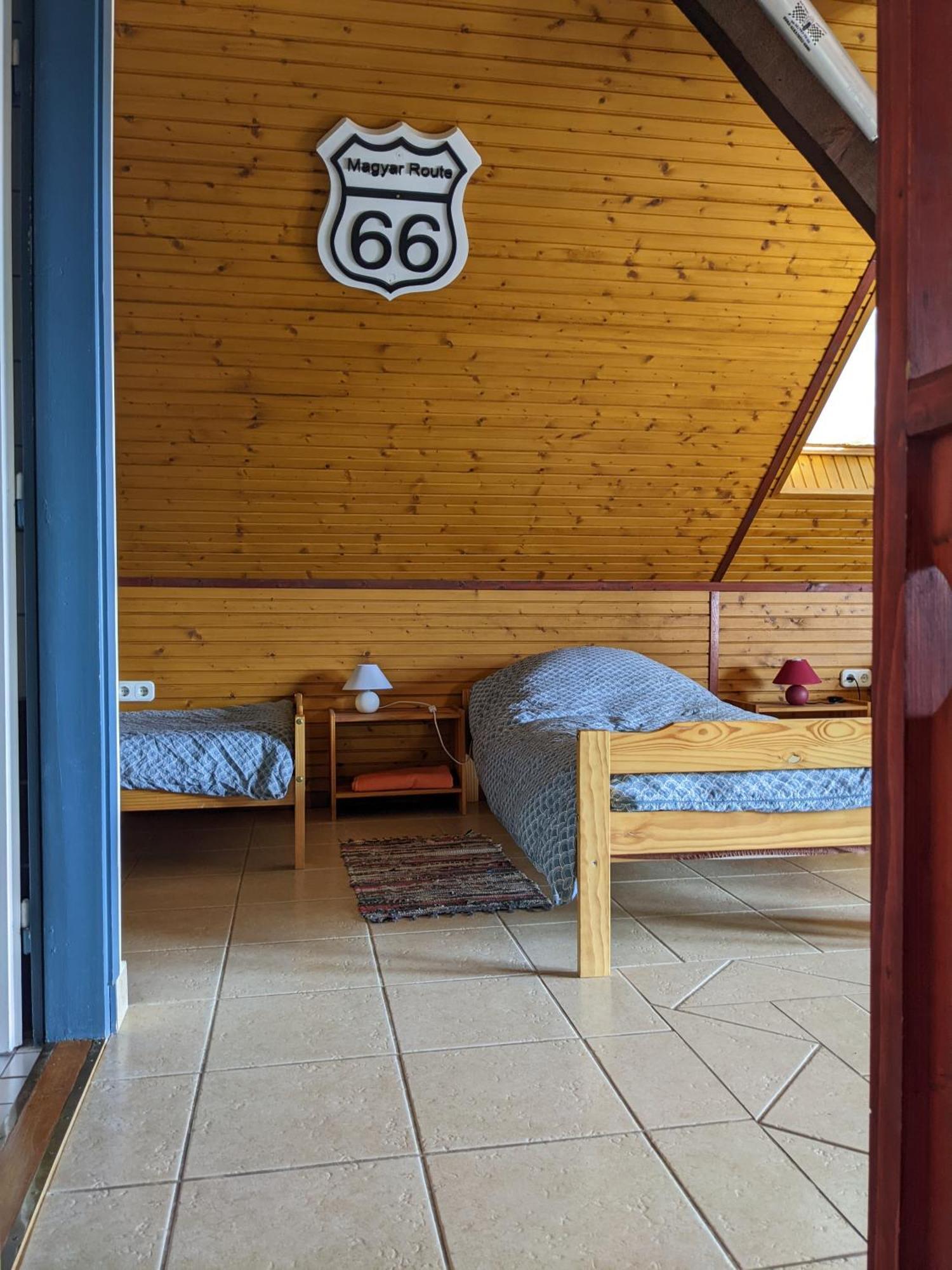 Szilvásvárad Guest House Magyar Route 66 חדר תמונה