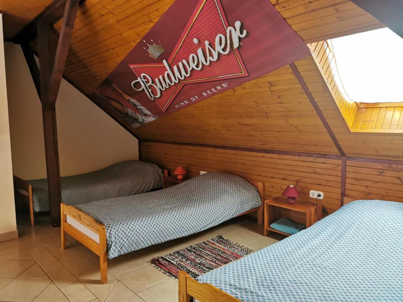 Szilvásvárad Guest House Magyar Route 66 חדר תמונה